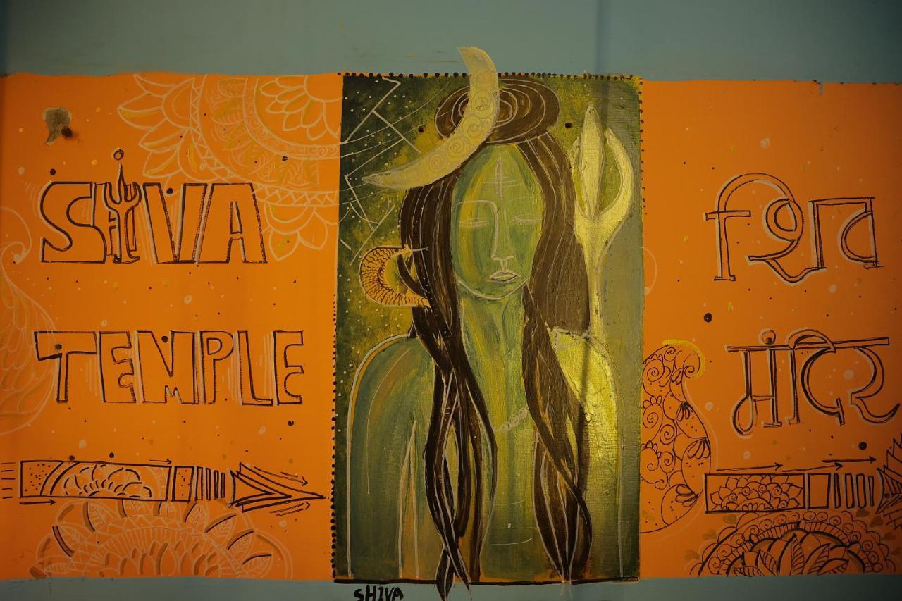 Good Vibes Hostel Варанаси Екстериор снимка