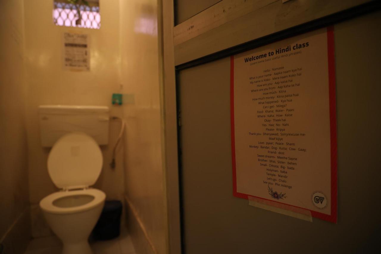 Good Vibes Hostel Варанаси Екстериор снимка